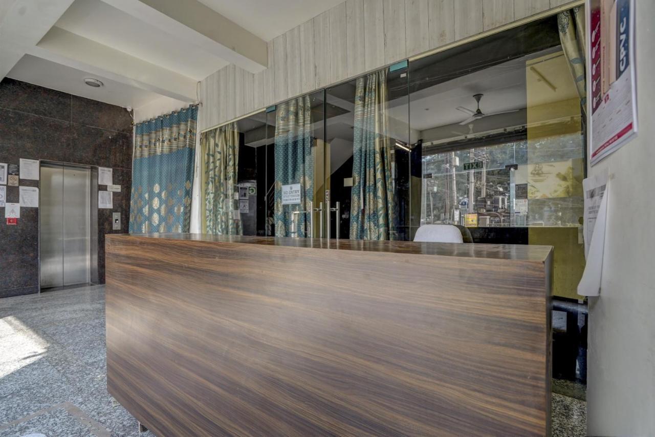Oyo 78981 The Diamond Nest Noida Bagian luar foto